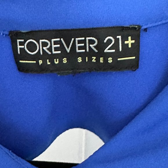 FOREVER21+ Blue Open Back Flowy Top - Picture 4 of 4